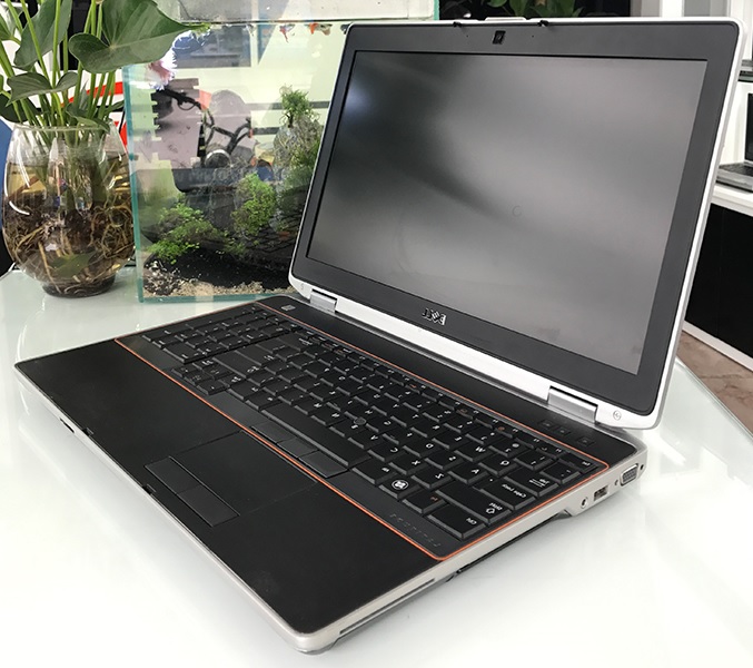 Laptop Dell cũ Latitude E6520 Core i7 2620M, 4GB, 250GB, VGA 512MB NVS 4200, 15.6 inch