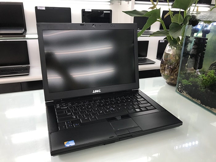 Laptop Dell E6410 cũ (Core i7 620M, 4GB, 250GB, NVS 3100M, 14 inch)